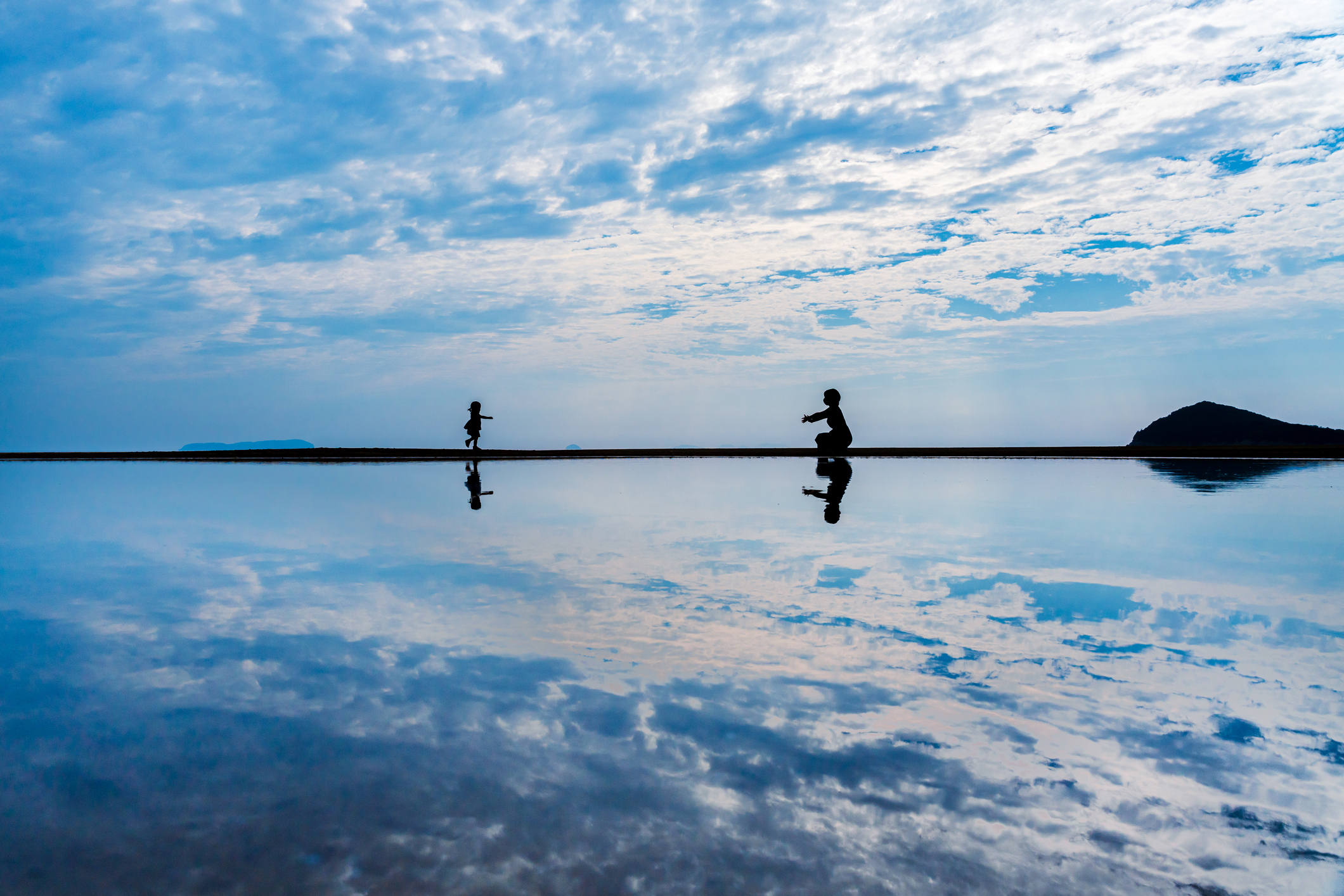 父母ヶ 浜, 父母ヶ浜 潮見表 _ 日本のウユニ塩湖 天空の鏡「父母ヶ浜」の絶景 – KZZTYJ