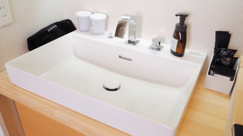 room_bathroom02